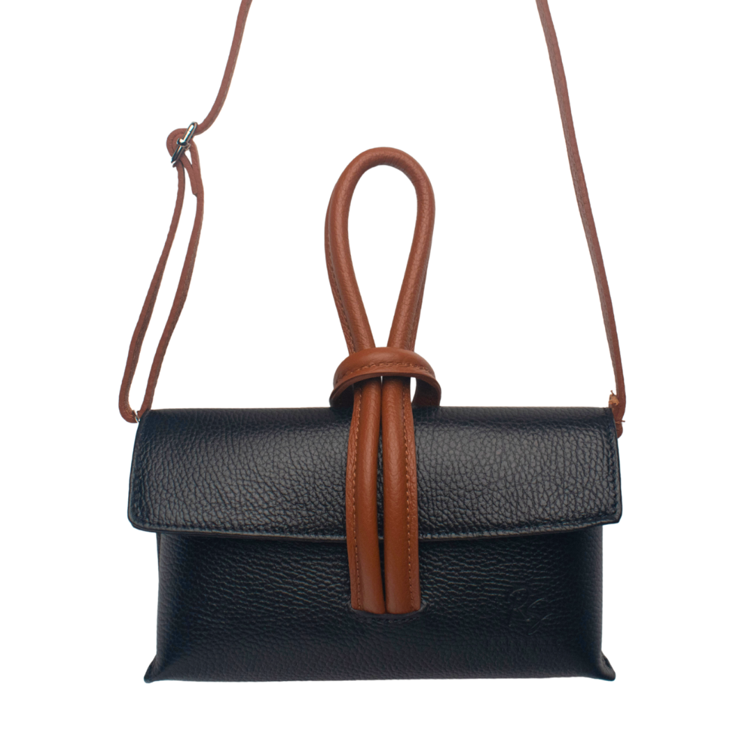 #color_black and tan