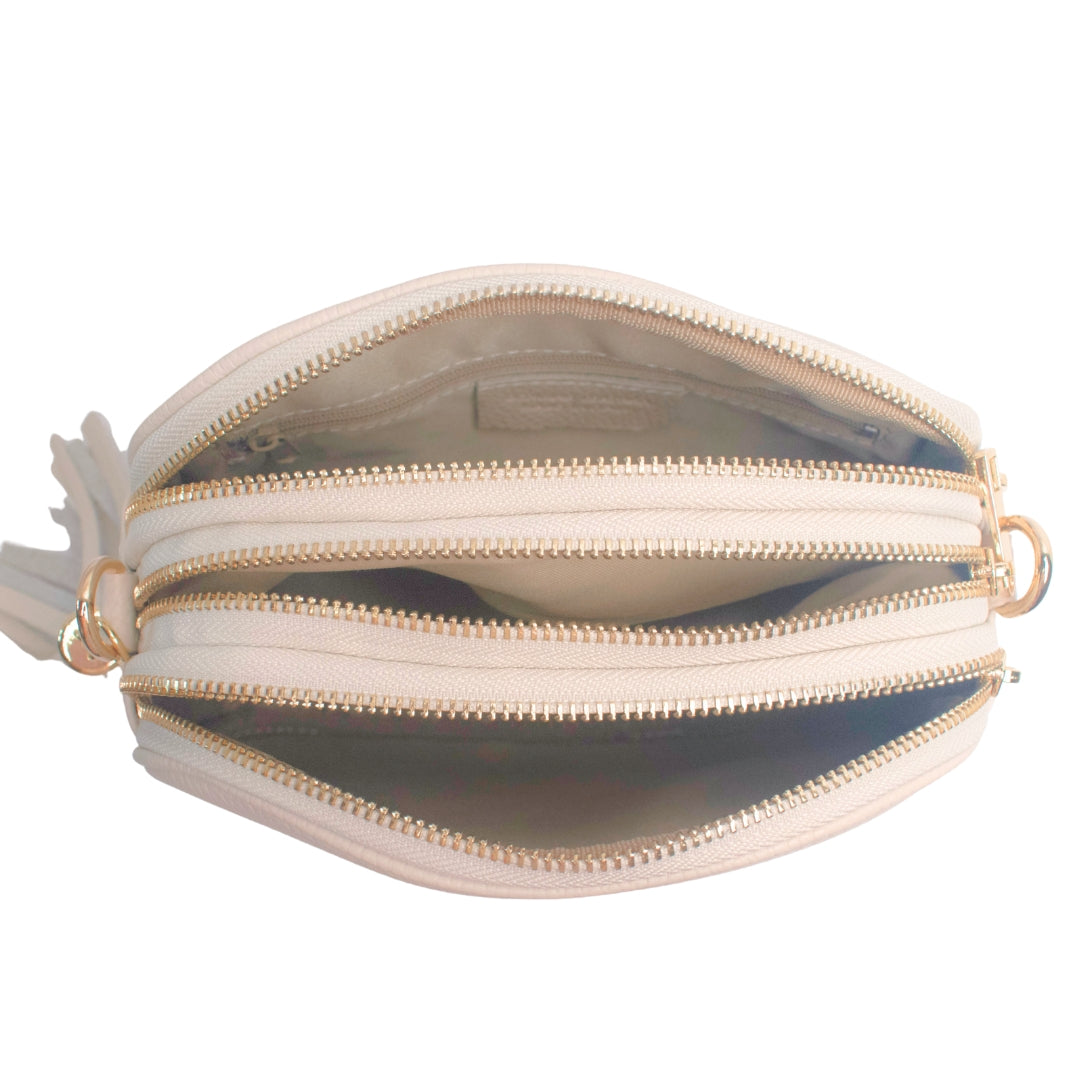 La Piccola Borsa a Tracolla con Tripla Cerniera e Tracolla Regolabile