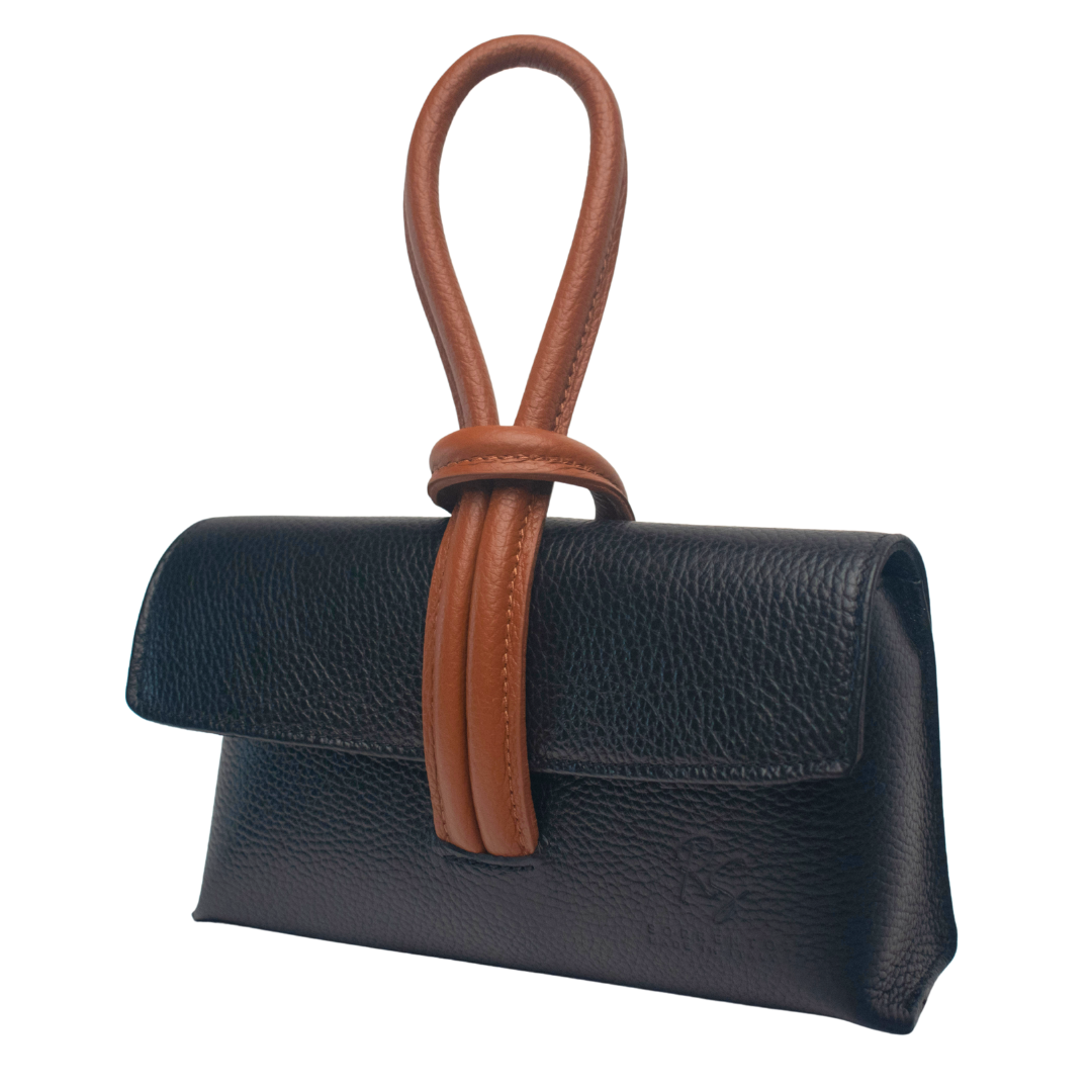 #color_black and tan