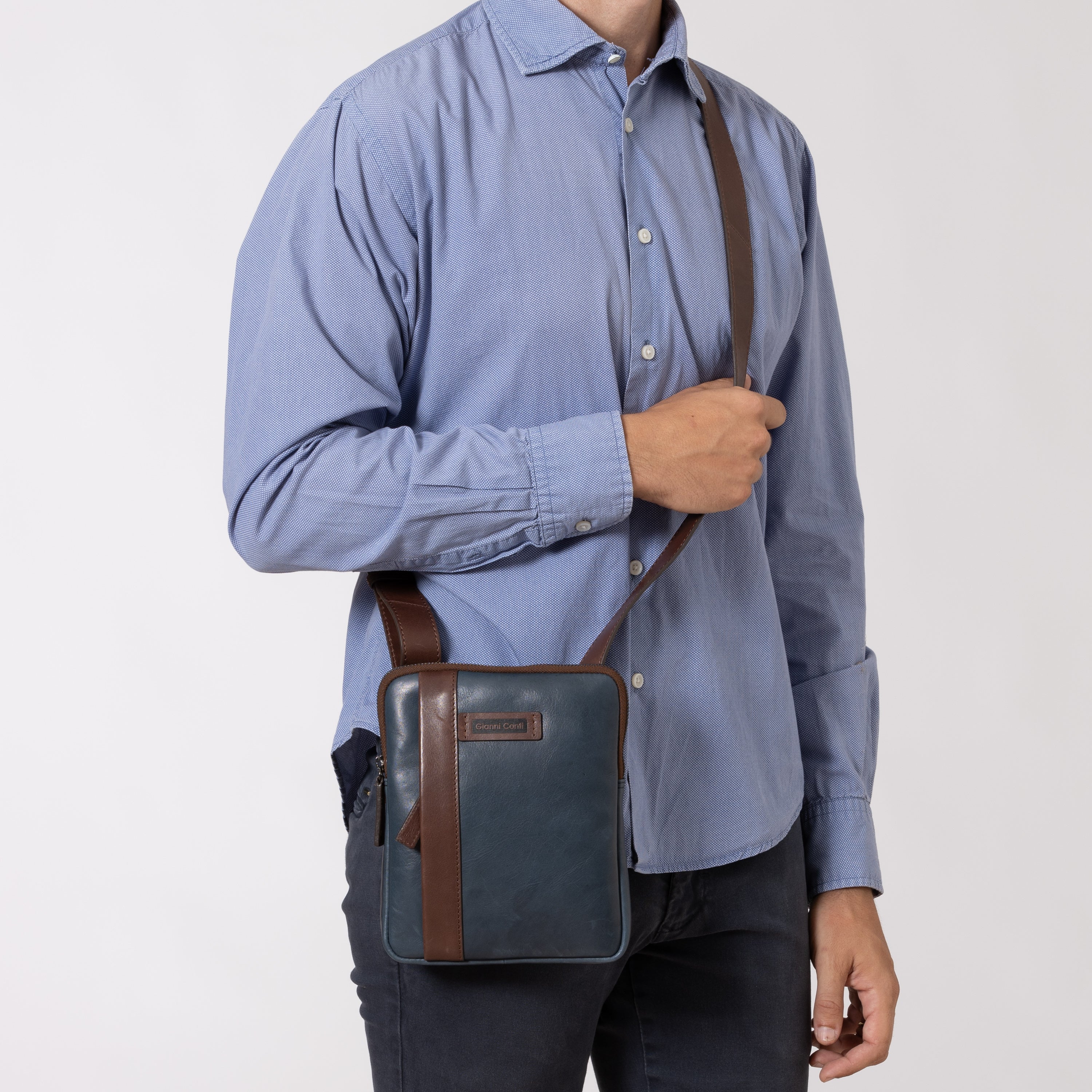 #color_navy and brown
